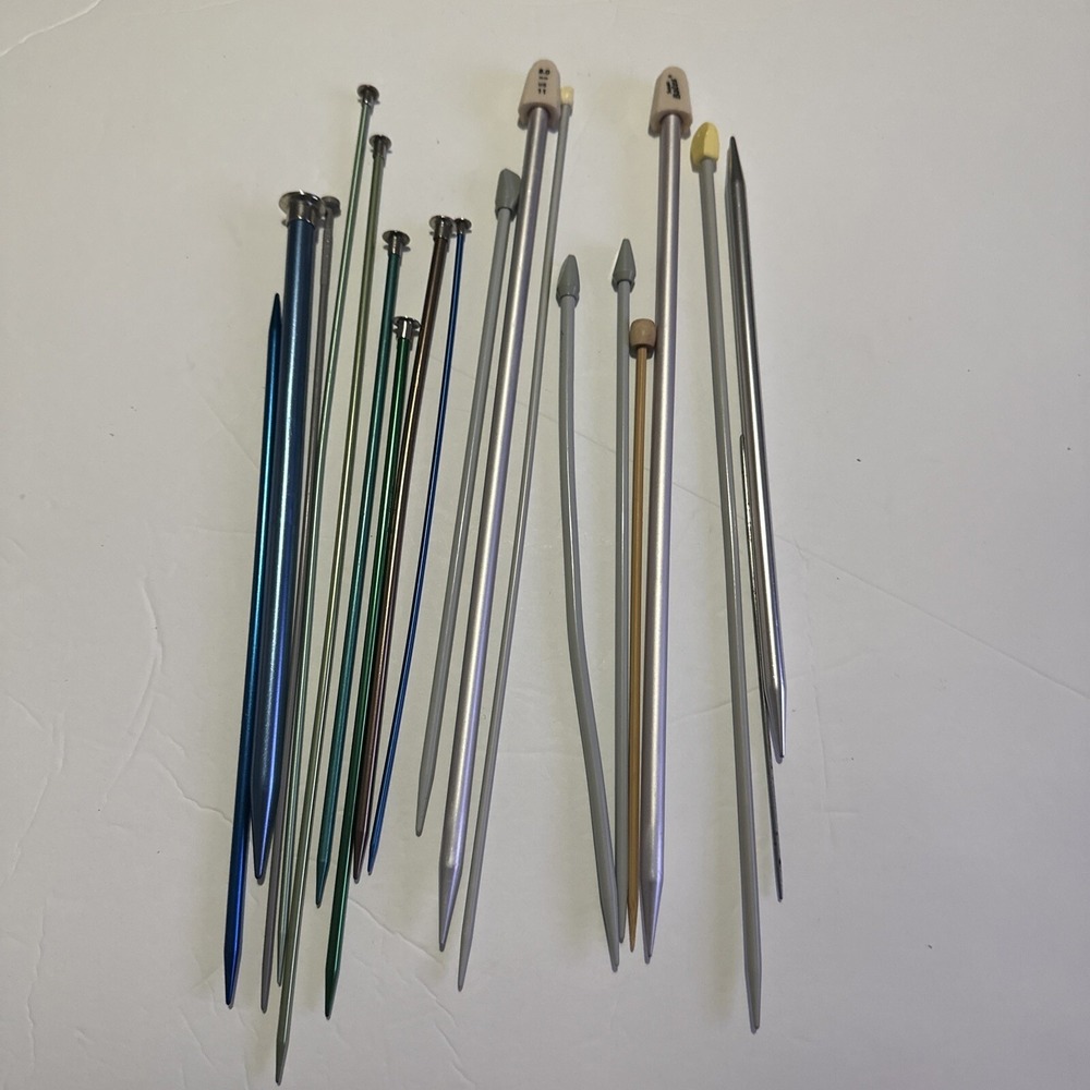 Large Lot Of Knitting Needles 20 Pcs Crochet Crafting DIY - Picture 4 of 4